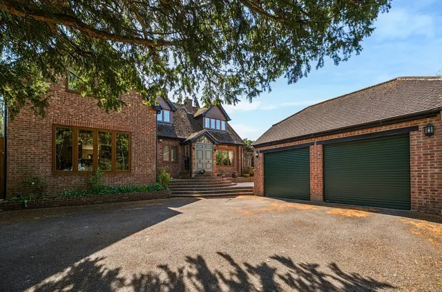 Avington, Winchester, SO21, photo 1