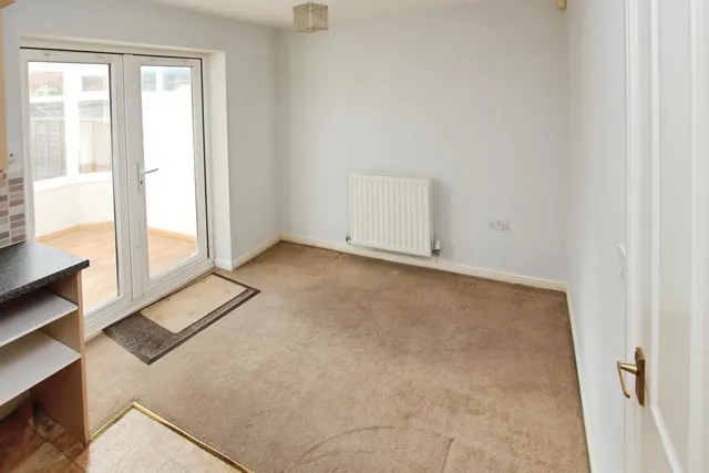 Swiney Way, Chilwell, NG9, photo 3
