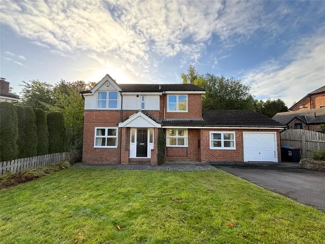 4 bedroom house, Azerley Grove, Harrogate, HG3