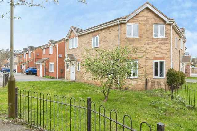 Grange Close, Leicester, photo 1