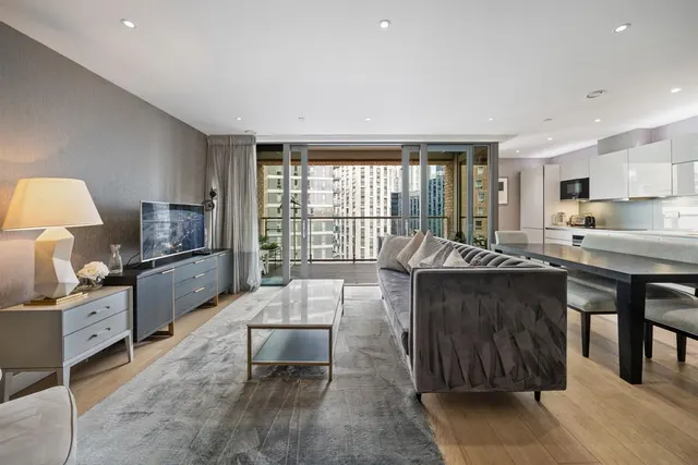 Photo 3 — Flat , Heritage Tower, East Ferry Road, London