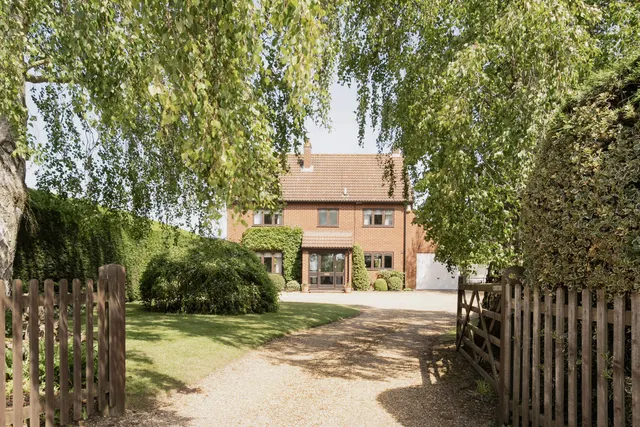 Mattishall Road, East Tuddenham, NR20, photo 1