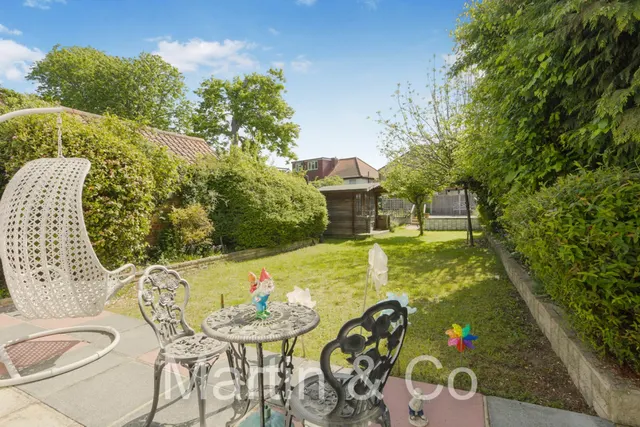 Photo 2 — Ash Road, Sutton, Cheam, SM3