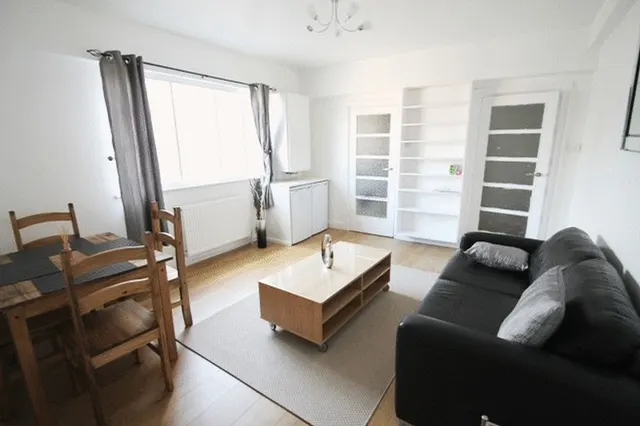 West End Lane, London NW6 2NA, photo 1