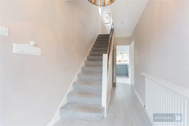 Blue Hatch, Frodsham, WA6, photo 2
