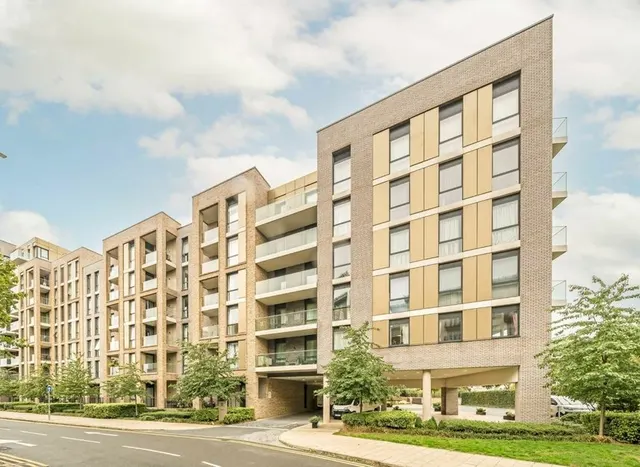Queenshurst Square, Kingston Upon Thames, KT2, photo 1