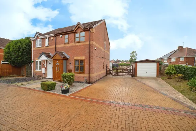 Photo 3 — Shawcroft, SUTTON-IN-ASHFIELD, Nottinghamshire, NG17