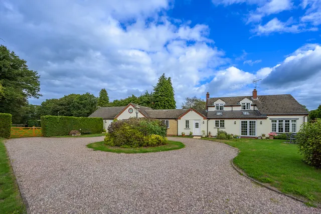 Prees, Whitchurch, photo 1
