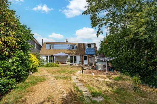 Beauharrow Road, St. Leonards-On-Sea, photo 3