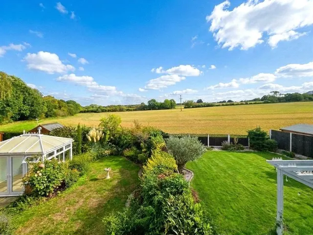 Meadow Close, Halstead, CO9, photo 3