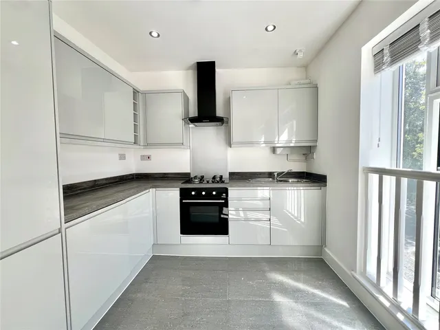 Millbrook, Guildford, GU1, photo 2