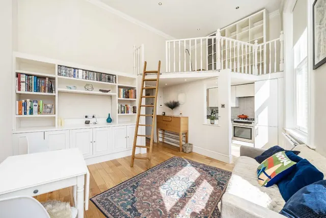 Old York Road, SW18, photo 1