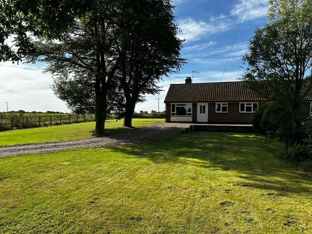 School Road, Neatishead, photo 1