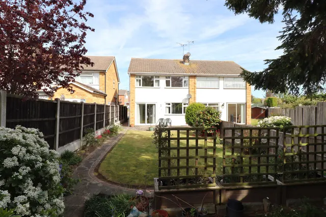 Photo 2 — The Paddocks, Rayleigh, Essex, SS6 8NE