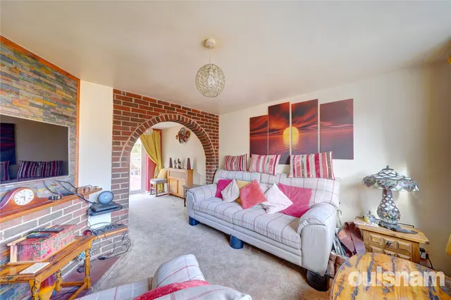 Photo 3 — Hanbury Road, Droitwich, Worcestershire, WR9 8PW
