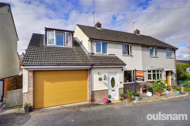 Hanbury Road, Droitwich, Worcestershire, WR9 8PW, photo 1