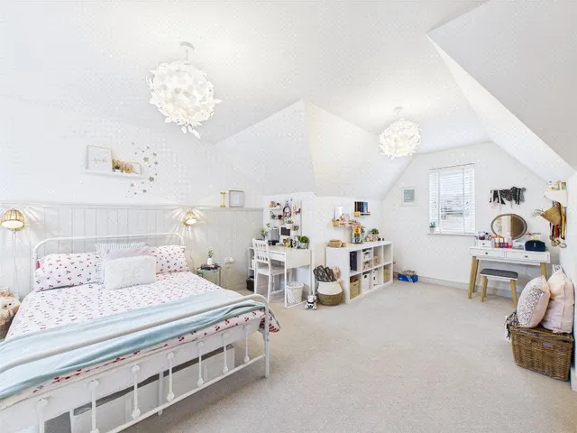 New Park Road, Wadebridge, PL27, photo 3