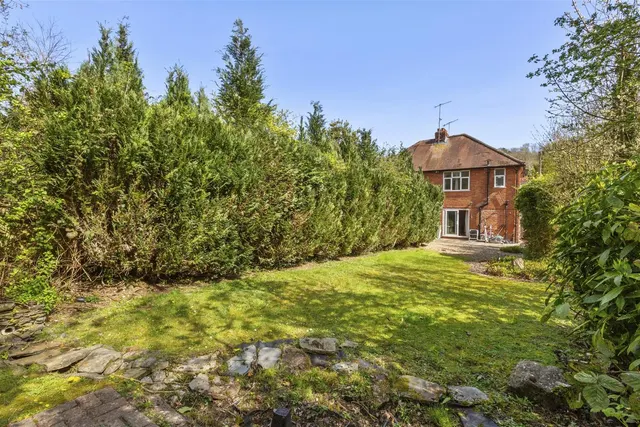 Micklefield Road, High Wycombe, HP13, photo 3