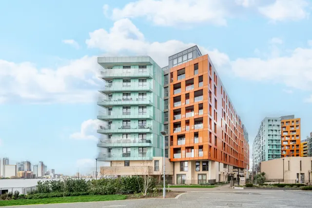 Apartment 4, Lariat Apartments, 36 Cable Walk, London, photo 1