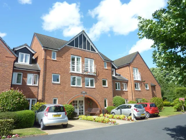 Wright Court, Nantwich, photo 1