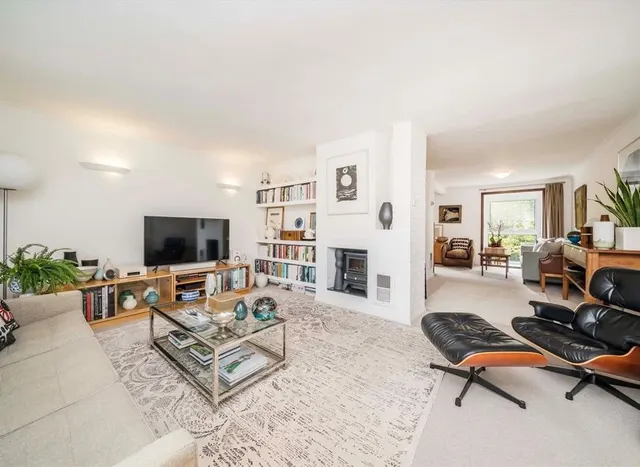Kingswood Close, Surbiton, KT6, photo 1