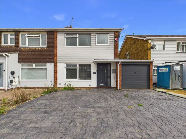 Bury Close, Marks Tey, CO6, photo 1