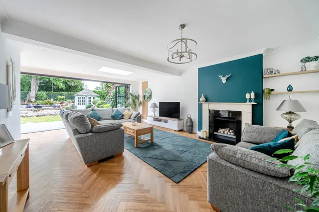 Sandiland Crescent, Hayes, Kent, BR2, photo 1