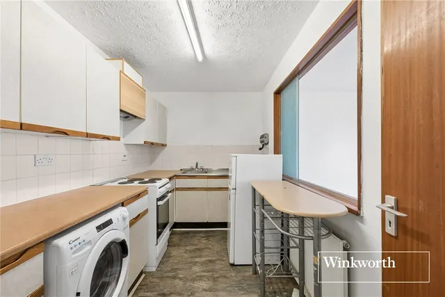 Dale Grove, North Finchley, N12, photo 3