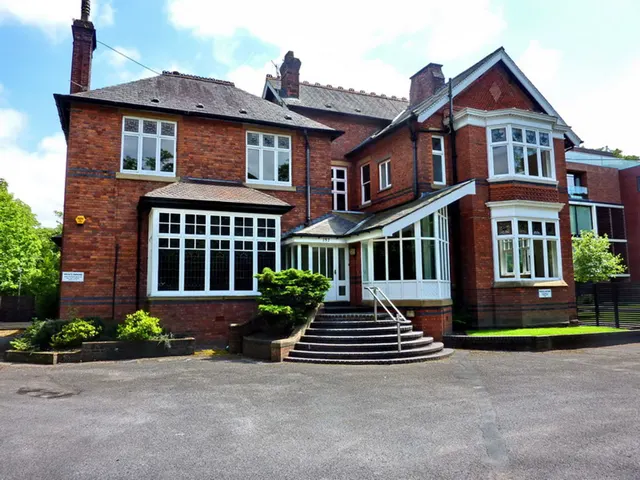 Barlow Moor Road, M20, photo 3