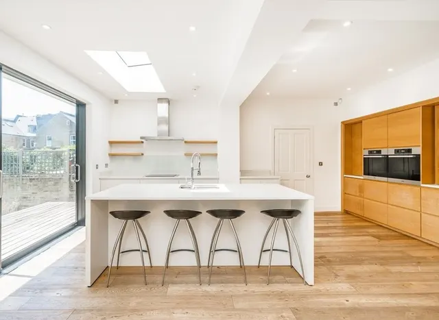 Photo 3 — Waldeck Road, Ealing, W13