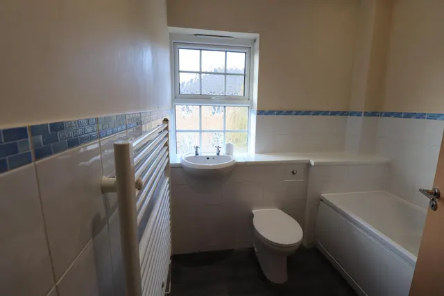 Photo 3 — Lion Court, Southbridge, Northampton, NN4