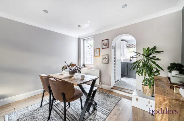 Grove Road, Chertsey, KT16, photo 2