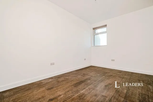Chapel Road, Worthing, BN11, photo 2