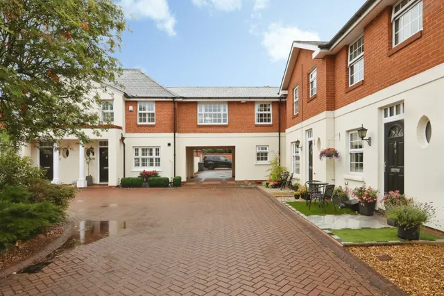 Bedford Court, Bawtry, Doncaster, photo 1