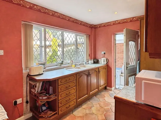 Tintern Close, Sutton Coldfield, B74, photo 2