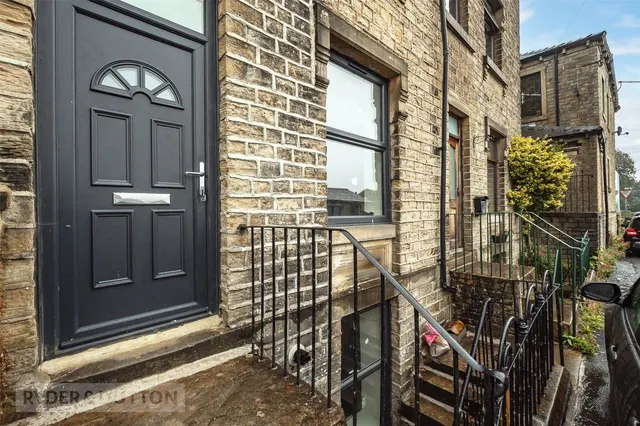 James Street, Golcar, HD7, photo 1
