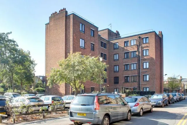 Wrens Park House, Hackney, E5, photo 3