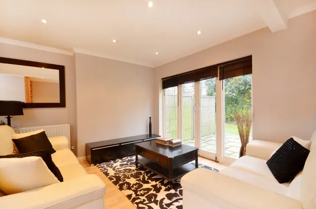 West Byfleet, KT14, photo 3