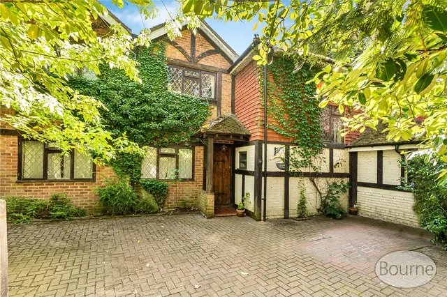 Horseshoe Lane West, Guildford, GU1, photo 1