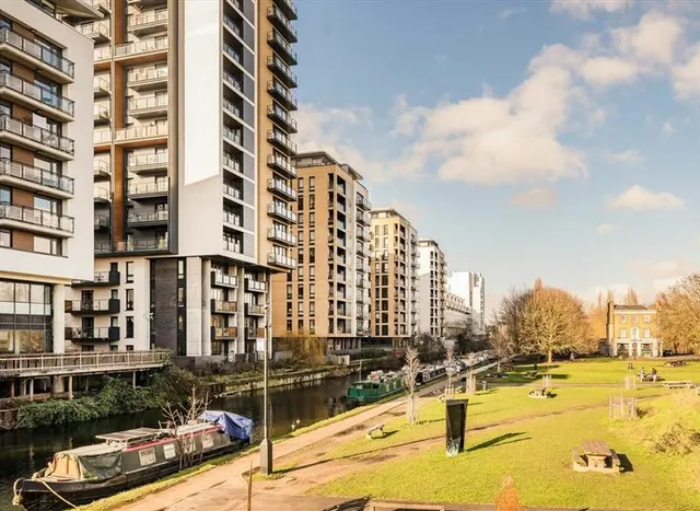 Palmers Road, Bethnal Green, E2, photo 1