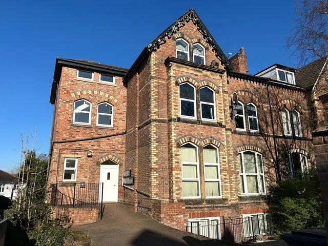 Shrewsbury Road, Prenton, CH43, photo 1