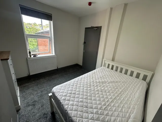 Photo 2 — West Parade, Lincoln, LN1 1LF