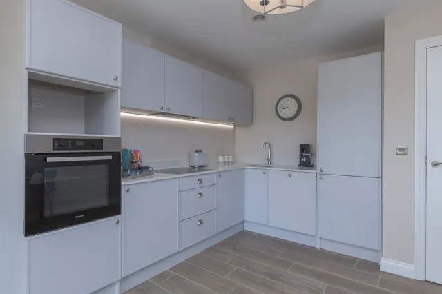 Melton Road, Leicester, LE4, photo 2