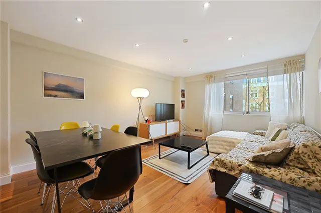 Campden Hill Road, London, W8, photo 1