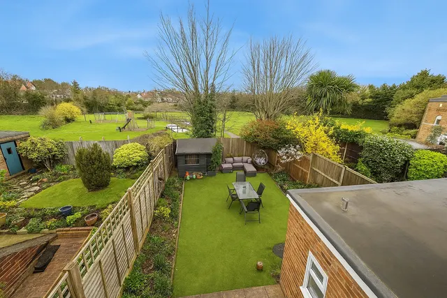 Photo 2 — Hassocks Close, Sydenham, London, SE26