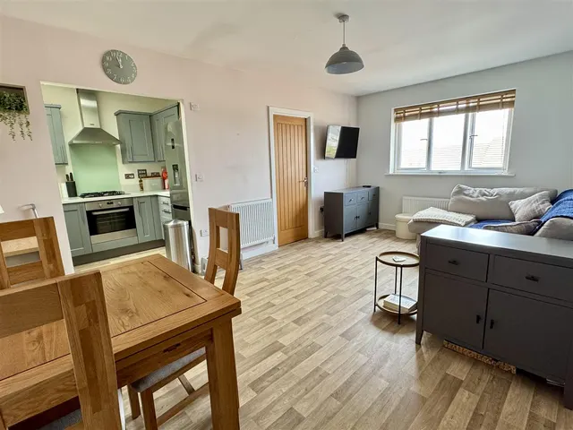 Campion Close, St. Austell, photo 2