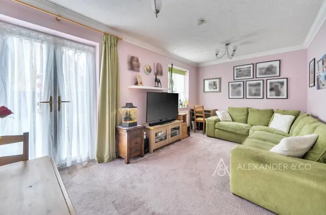Sandy Road, Calvert, MK18, photo 2