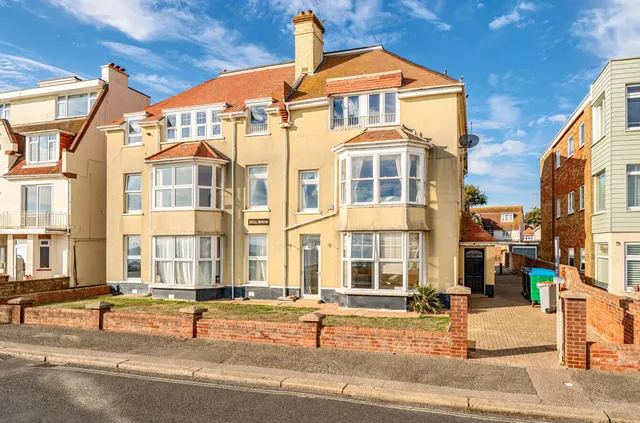 Marine Drive West, Bognor Regis, PO21, photo 1