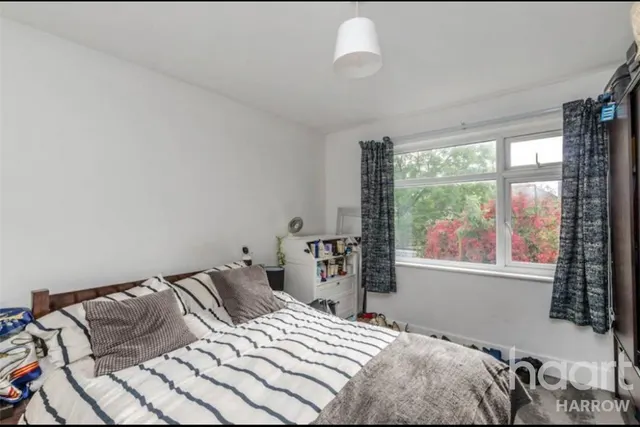 Weald Lane, Harrow, HA3, photo 2