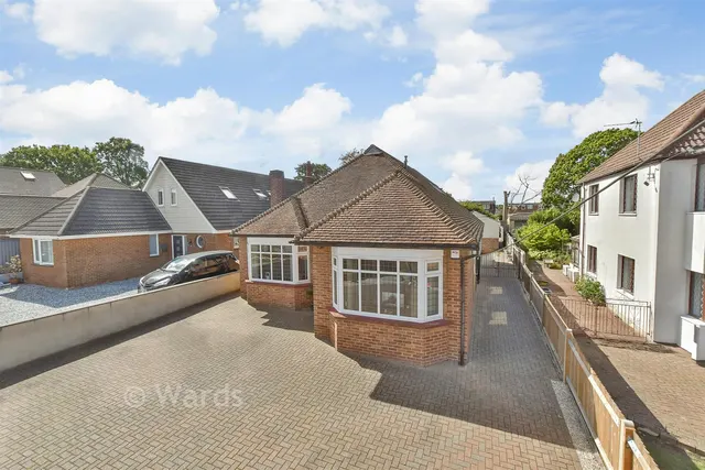 York Avenue, Walderslade, ME5, photo 1